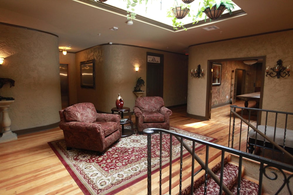 The Campbell Hotel on Route 66 - photo 3