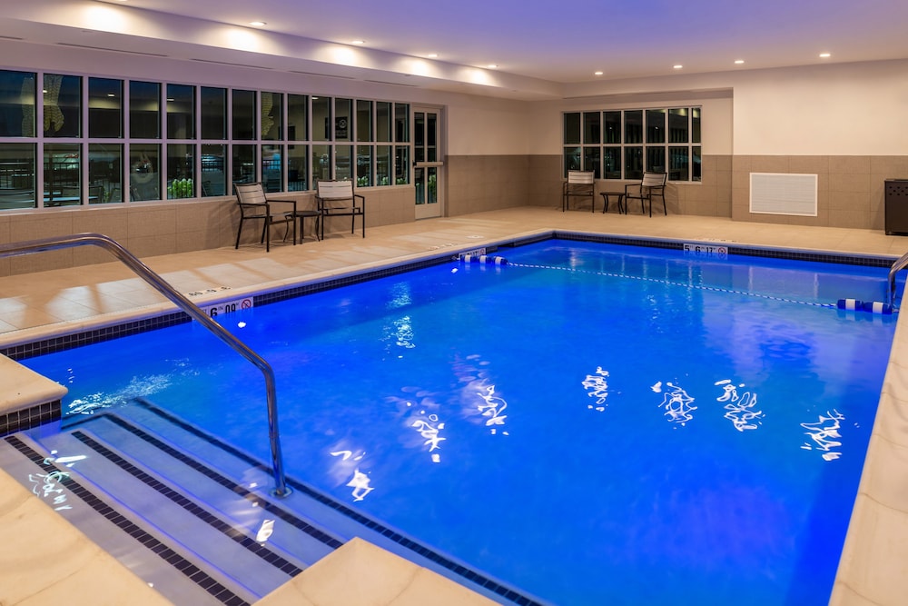 Hilton Garden Inn Kansas City Airport - photo 31