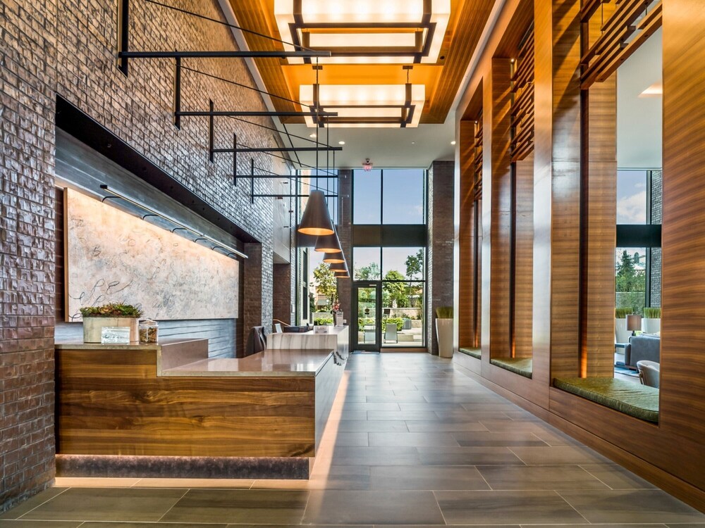 Global Luxury Suites at Reston Town Center - photo 3
