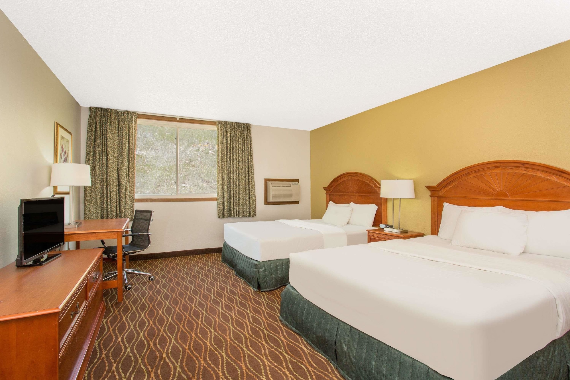 Days Inn by Wyndham Silverthorne - photo 4