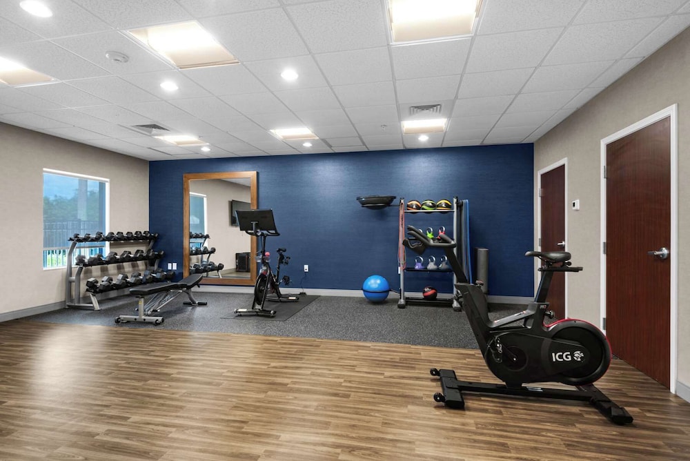 Hampton Inn & Suites Pensacola I 10 N at Univ. Town Plaza - photo 21