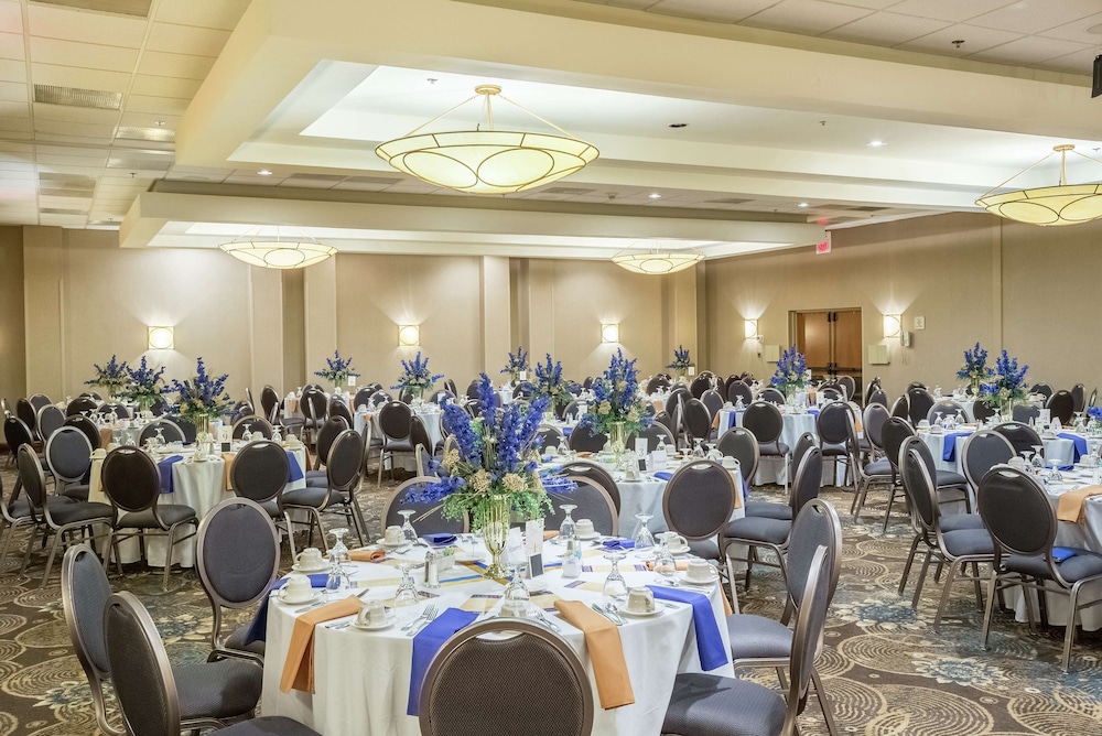 DoubleTree by Hilton Hotel Oak Ridge Knoxville - photo 28