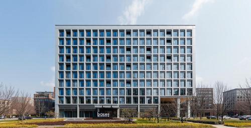 Base Caohejing Hotel Residence — 4-Star Luxury Hotel in Shanghai, People's Republic of China