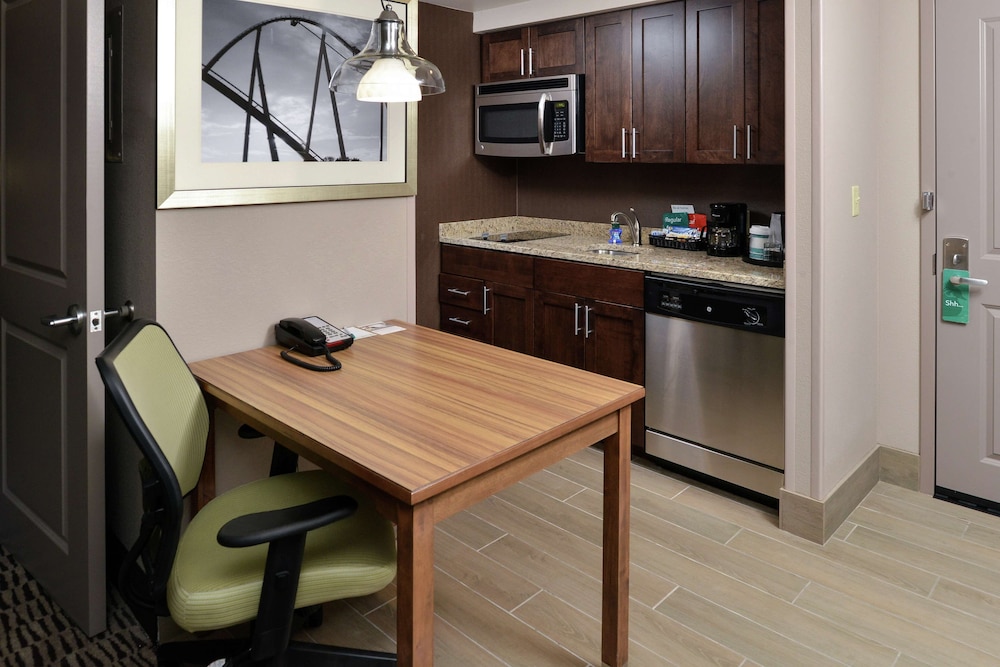 Homewood Suites By Hilton Cincinnati Mason - photo 23