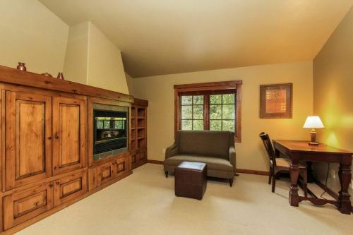 Discovery Chalet 374 at Tamarack Resort by Casago McCall Donerightmanagement - photo 16