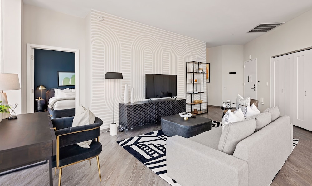 Placemakr Premier SoBro - photo 95