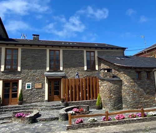 Casa Ría de Navia — 4-Star Luxury Hotel in Navia, Spain