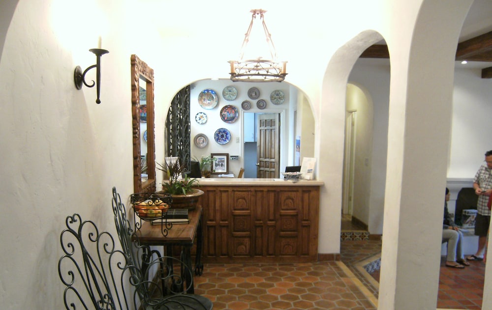The Eagle Inn - photo 7