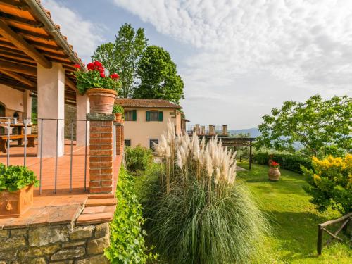 Holiday Home Podere Berrettino by Interhome — 4-Star Luxury Hotel in Reggello, Italy
