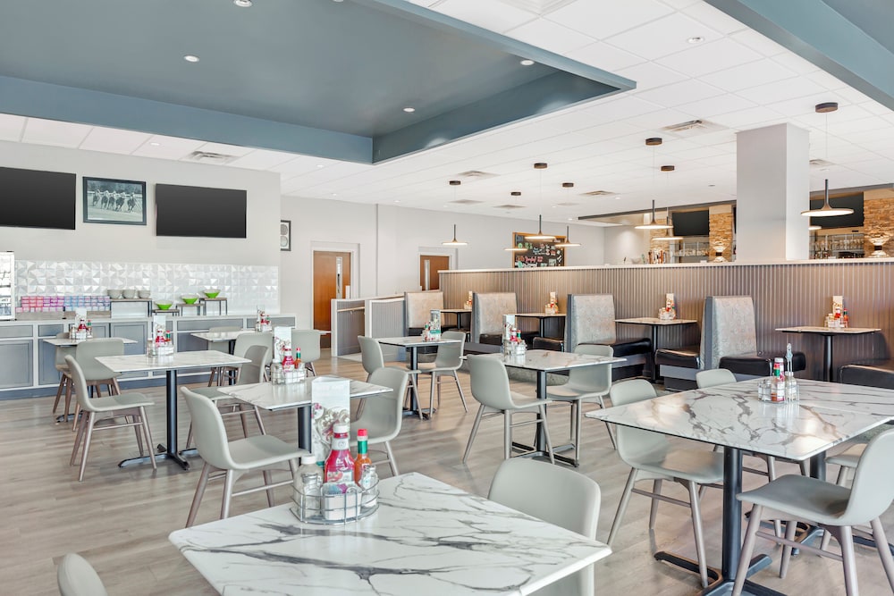Holiday Inn Louisville Airport South by IHG - photo 24