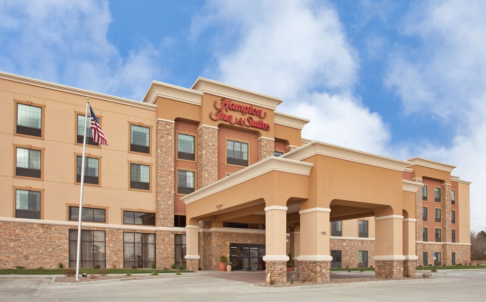 Hampton Inn & Suites Dickinson - photo 64