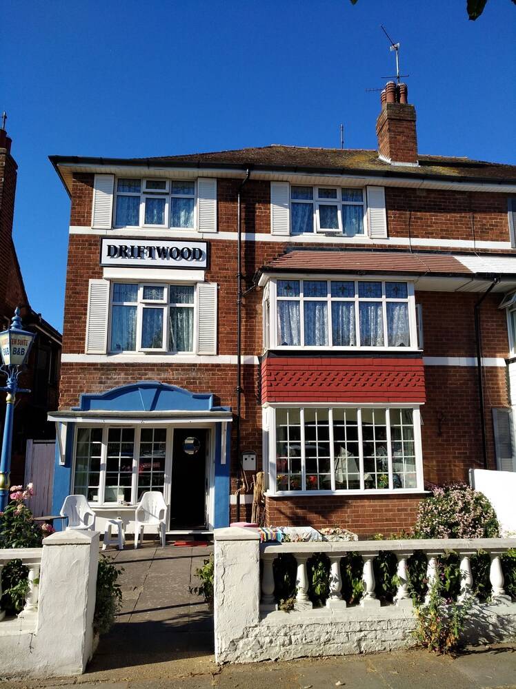 Driftwood - last minute hotel in Skegness