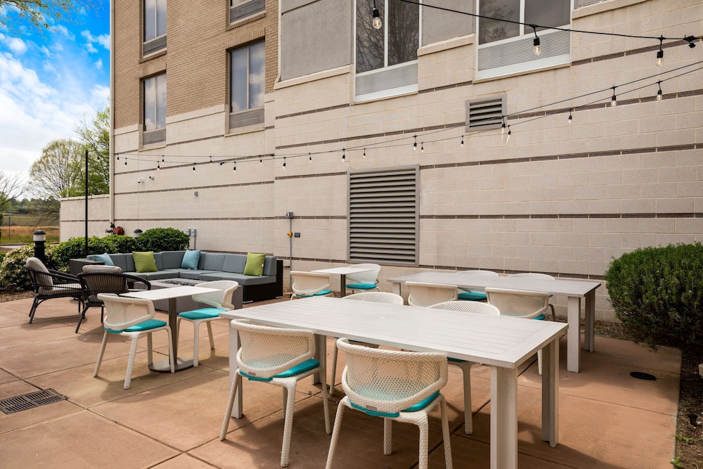 Hilton Garden Inn Atlanta East Stonecrest - photo 55