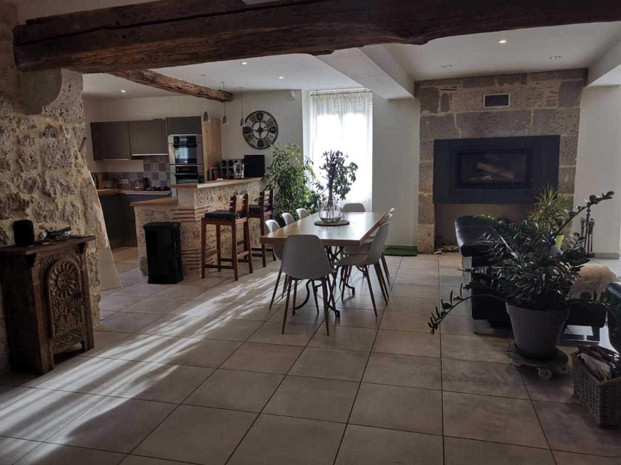 Gite Ladeveze — 4-Star Luxury Hotel in Nerac, France