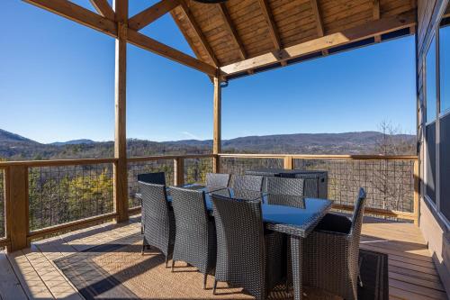 A Stoney Mountain View - last minute hotel in Sevierville