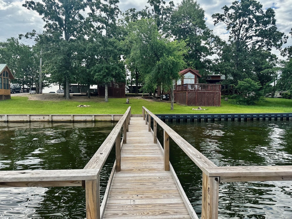 Pope's Landing Marina - photo 85