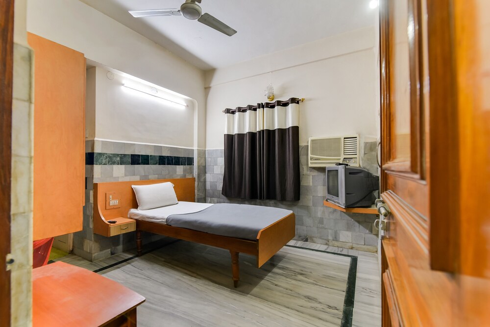 Spot On 60917 Hotel Ganesh — hotel in Madanapalle