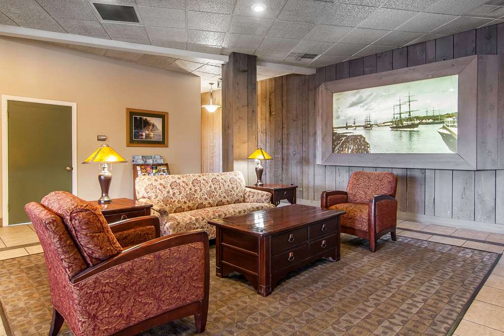 Quality Inn & Suites at Coos Bay - photo 7