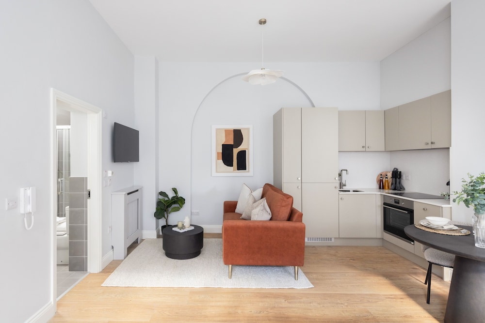 Urban Rest Merrion Square Apartments — 4-Star Luxury Hotel in Dublin, Republic of Ireland