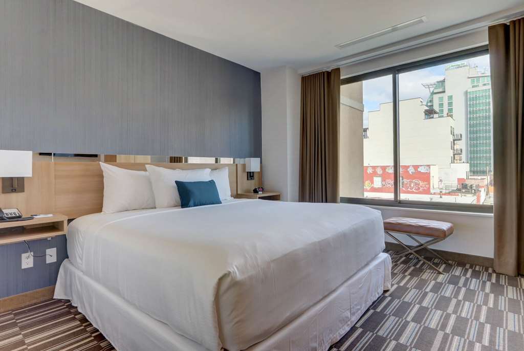 Microtel Inn by Wyndham Long Island City - photo 27