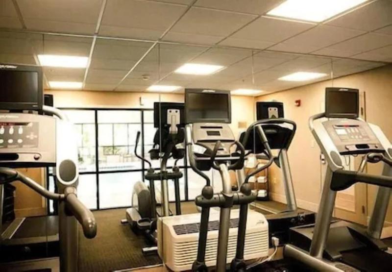 Chester Inn & Suites - photo 15
