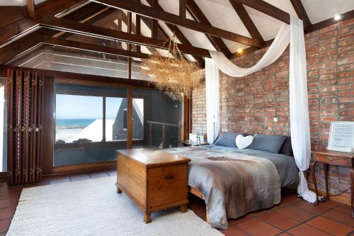 Cape Coastal Villa Blouberg Village
