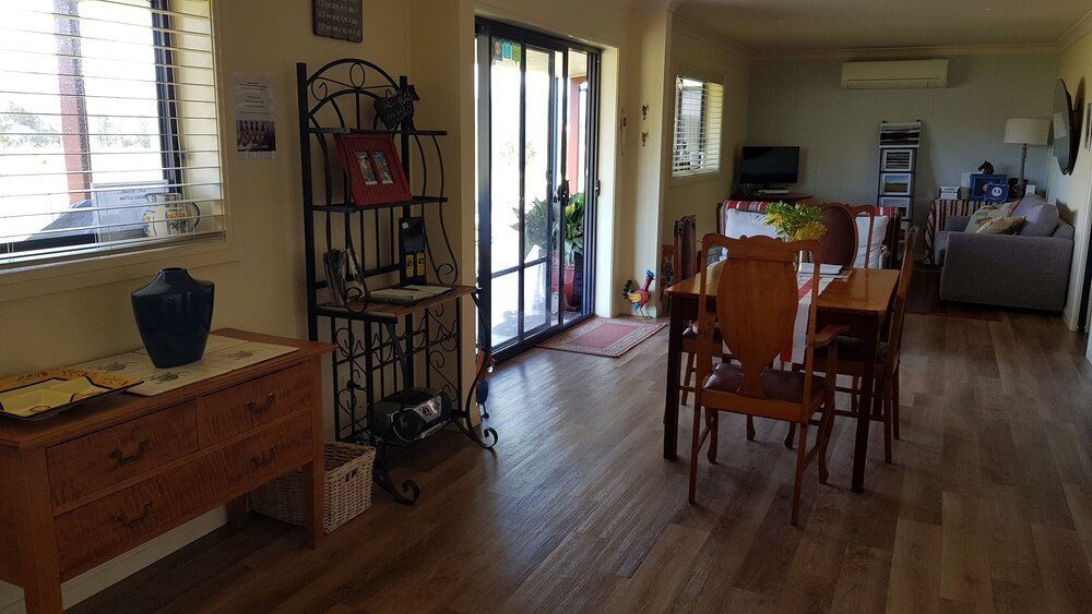 The Wattle Lodge — Maitland — photo 4