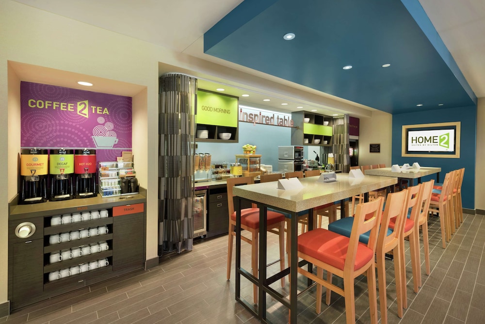 Home2 Suites by Hilton Milwaukee Airport - photo 22