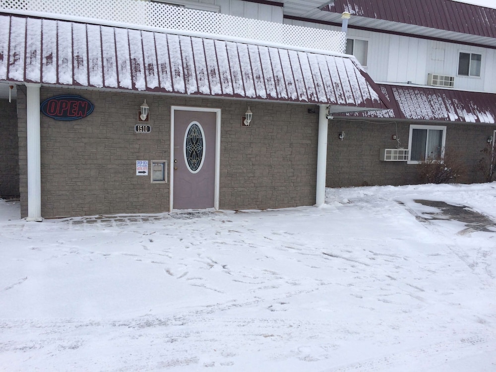 Custom Stay Thief River Falls - photo 9