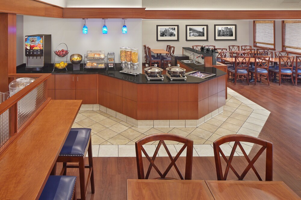 New Haven Village Suites - photo 30