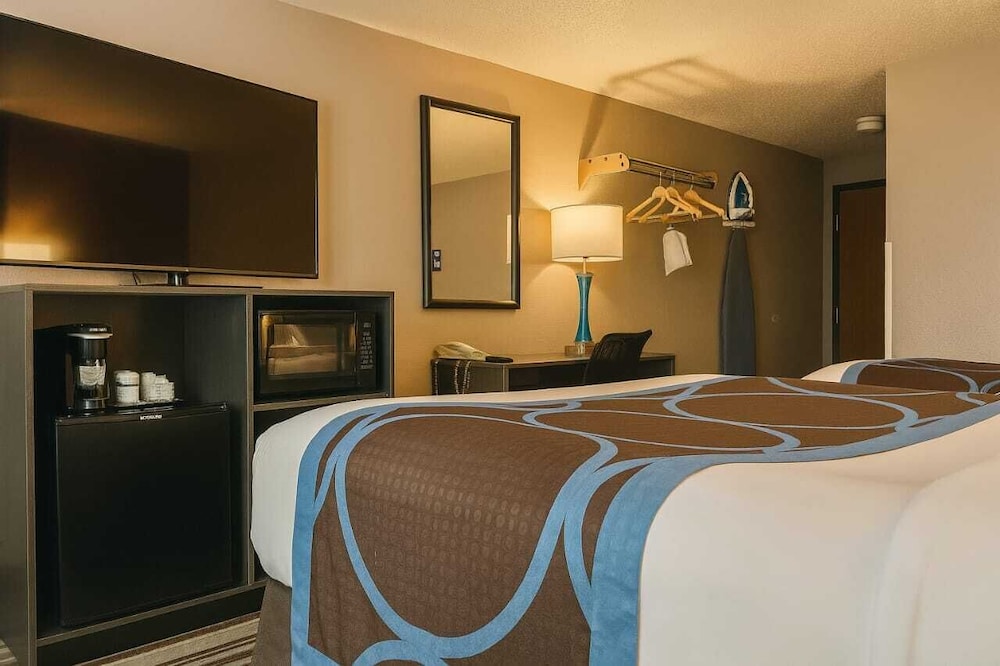 Super 8 by Wyndham North Platte - photo 35