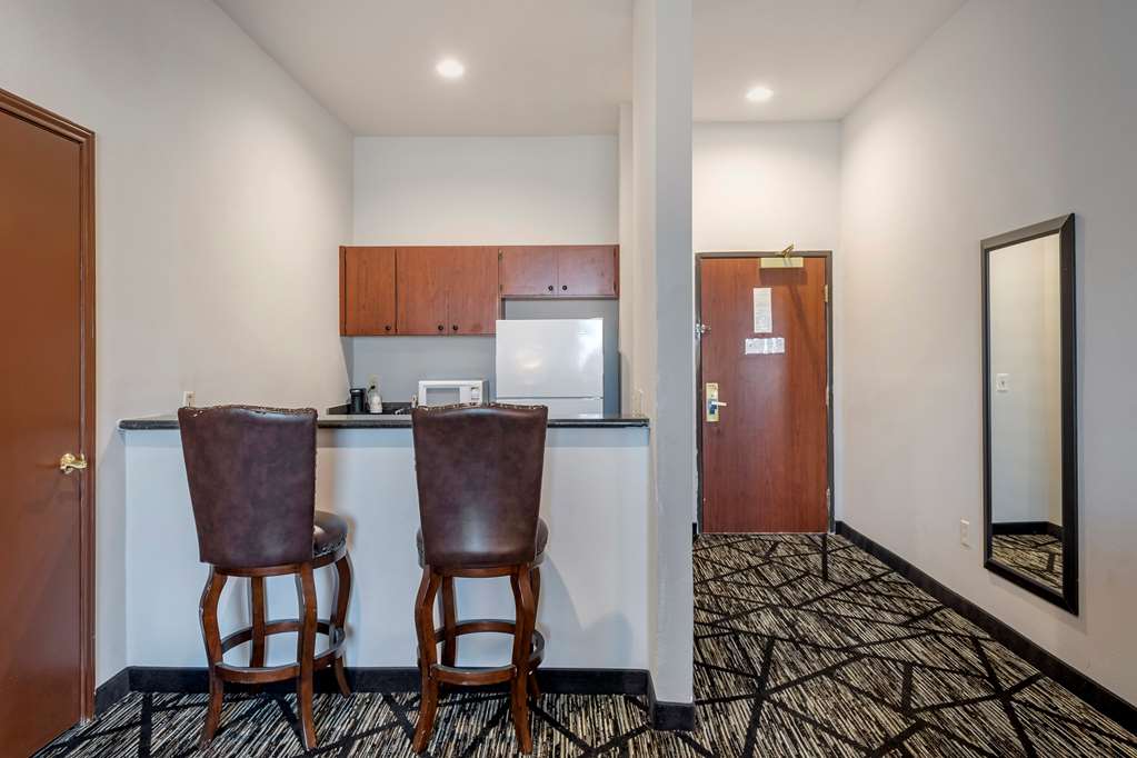 Best Western Plus Mckinney Inn & Suites - photo 21