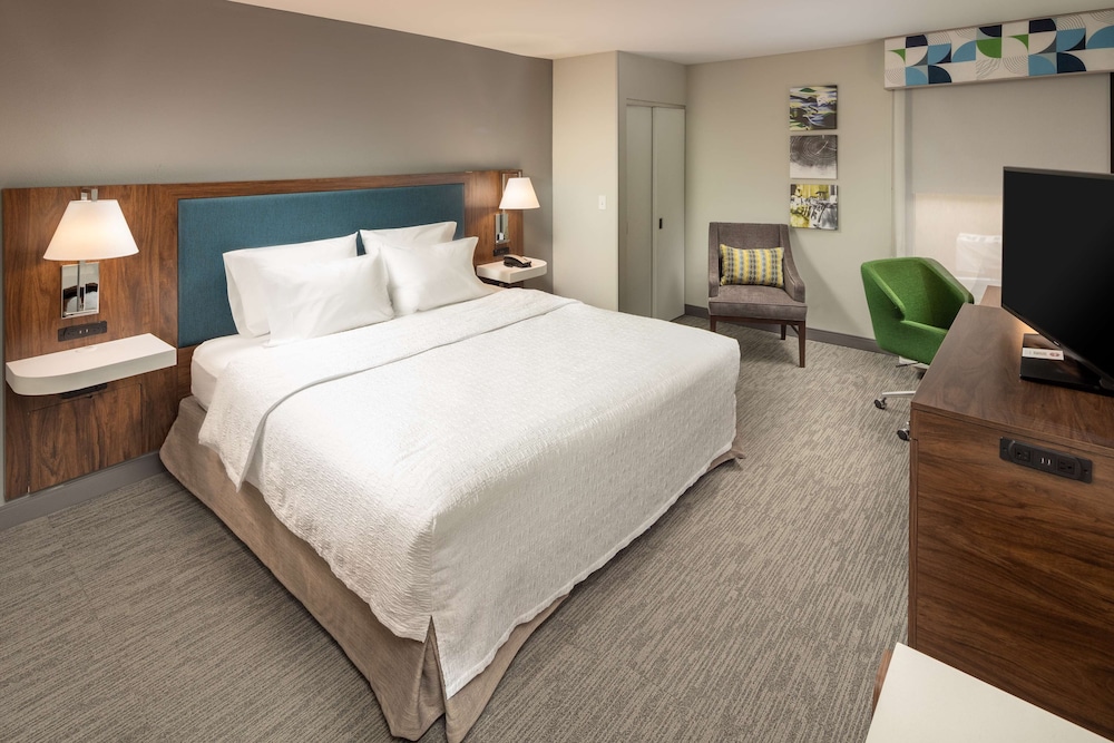 Hampton Inn Asheville Tunnel Rd. - photo 15