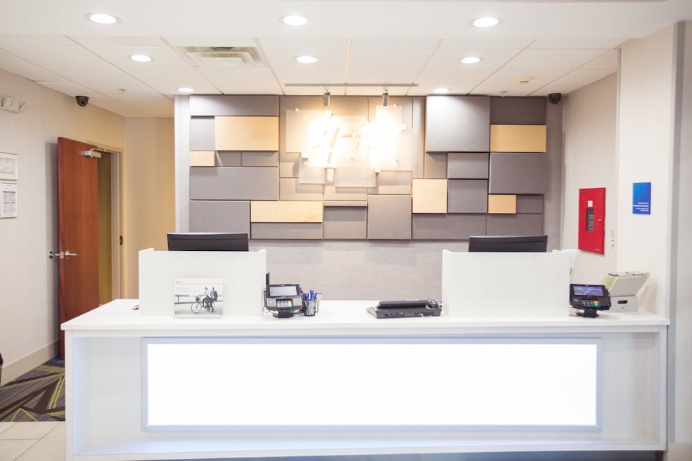 Holiday Inn Express & Suites Knoxville Farragut by IHG - photo 74