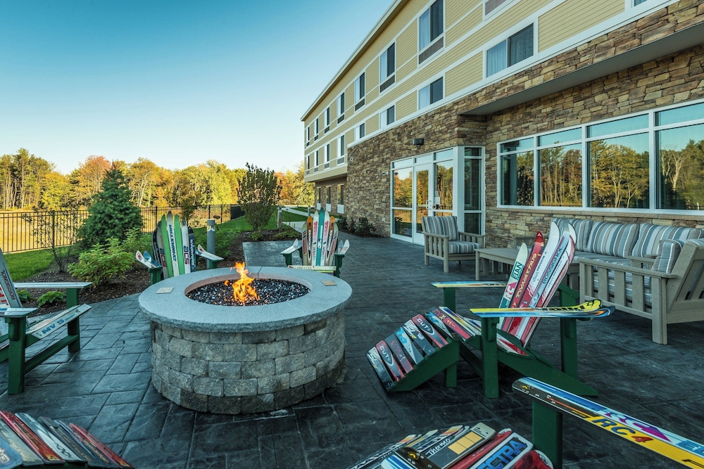 Fairfield by Marriott Inn & Suites Plymouth White Mountains - photo 41