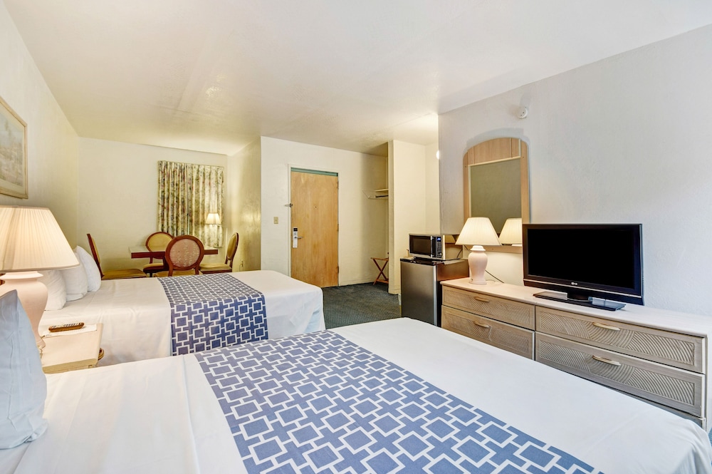 Key Largo Inn - photo 8
