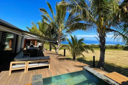 Villa Camomille Vue grandiose — 4-Star Luxury Hotel in Saint-Pierre, Réunion
