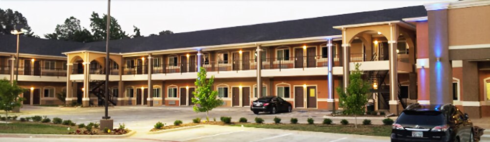 Executive Inn and Suites Tyler - photo 13