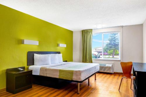 Shadeland Inn - photo 7