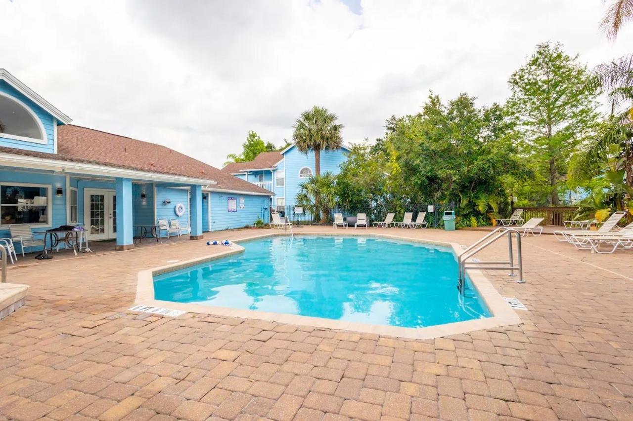 The Villa of Somerset — 4-Star Luxury Hotel in Kissimmee, United States
