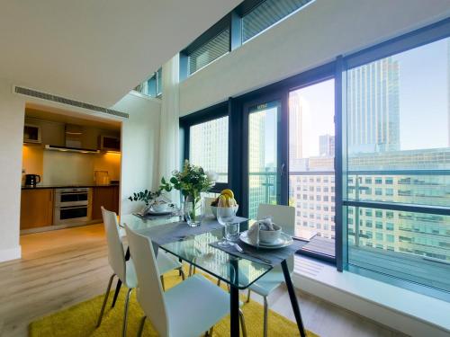 Penthouse with Stunning Canary Wharf Views Pass the Keys — 4-Star Luxury Hotel in London, United Kingdom