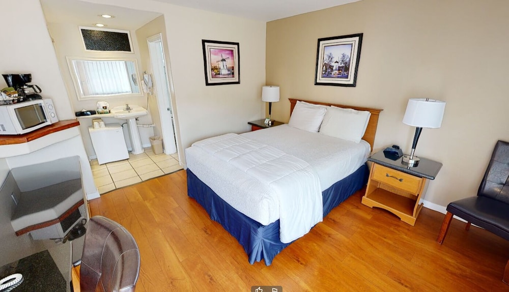 King Frederik Inn - photo 26