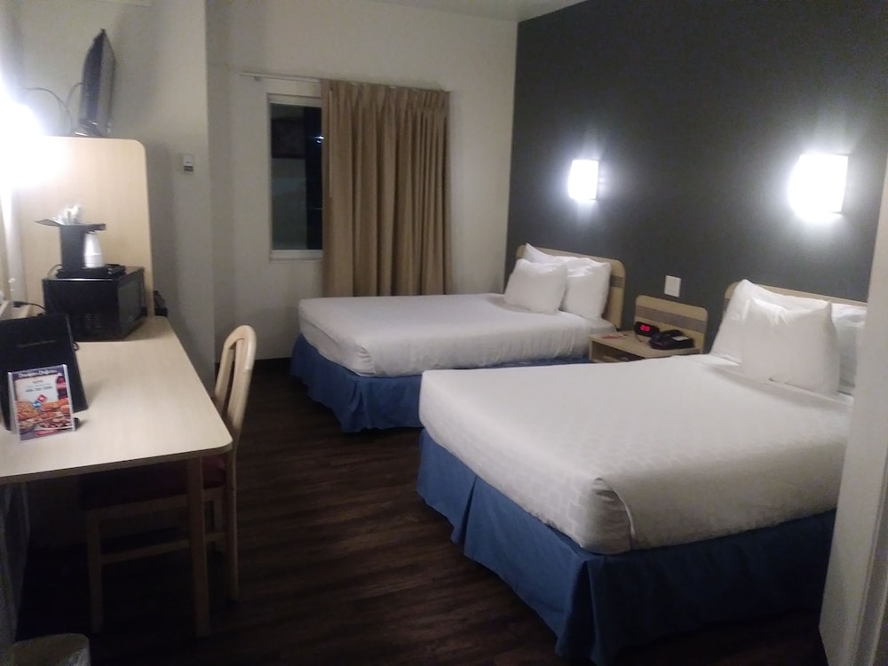 Red Lion Inn & Suites Butte - photo 4