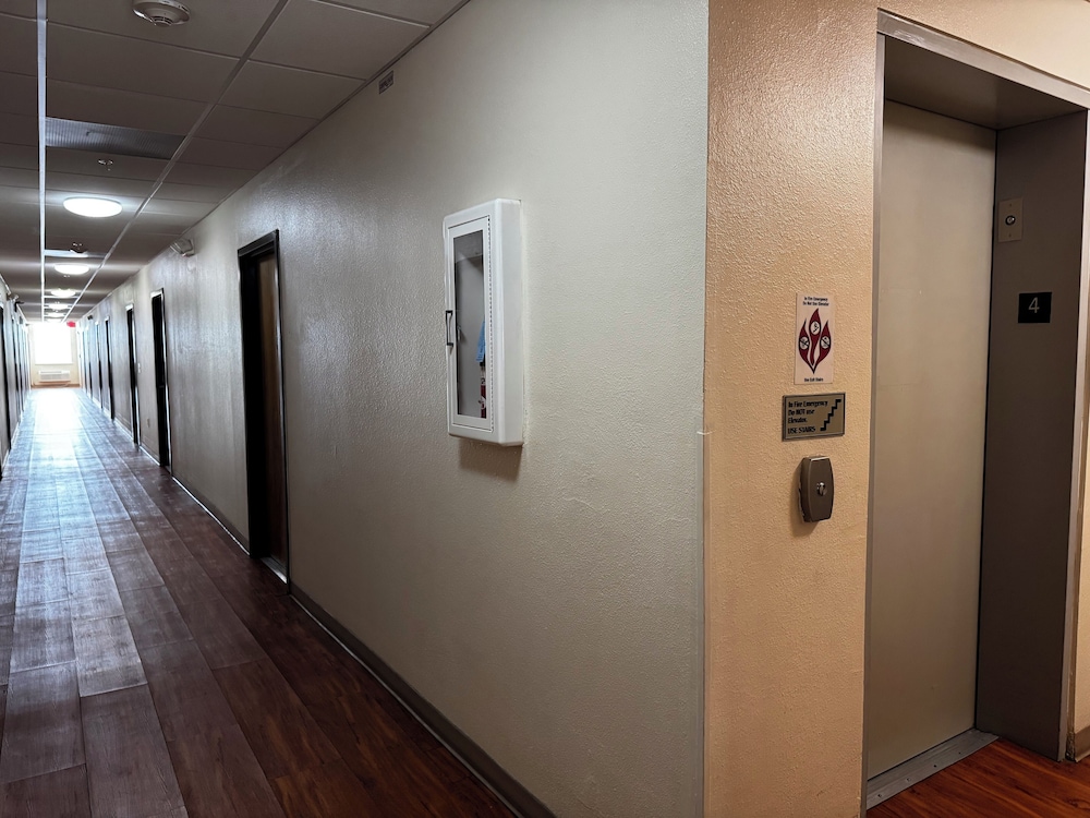Best Studio Inn - photo 23