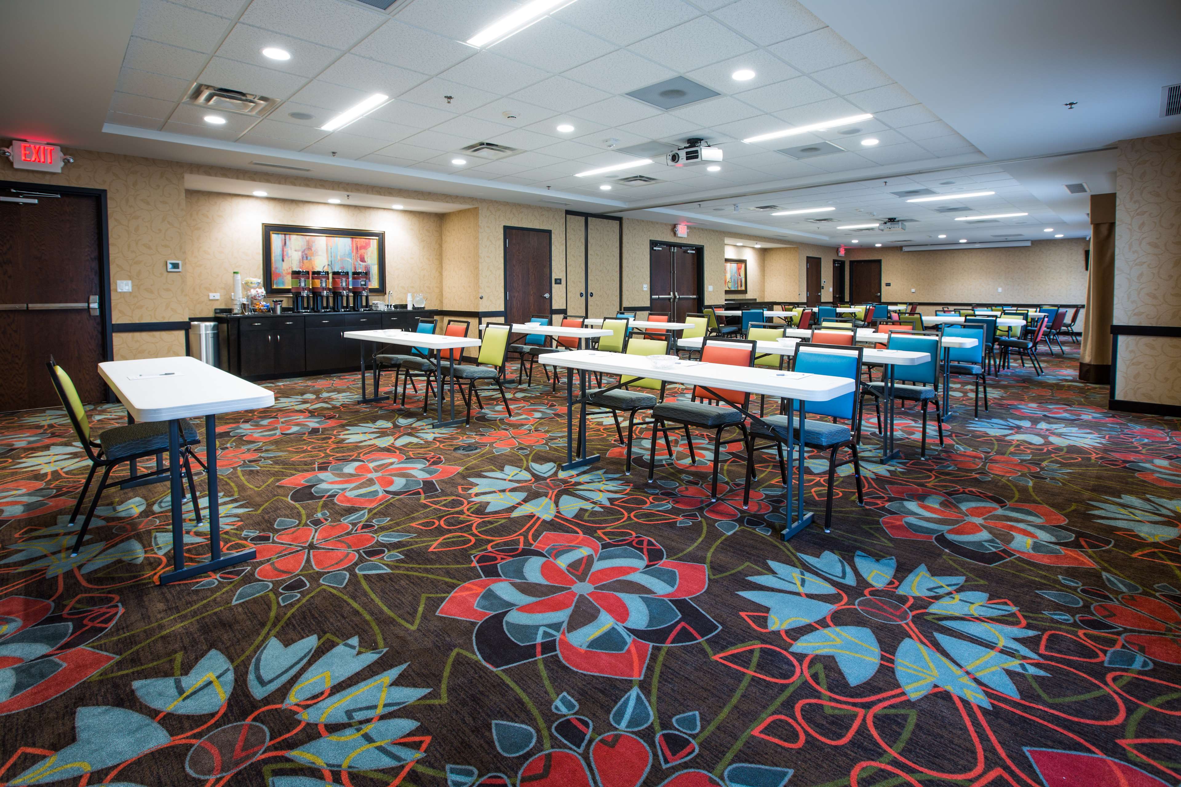 Hampton Inn & Suites Toledo Westgate - photo 13