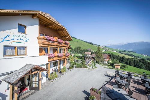 Almhotel Lenz in Valdaora Di Mezzo, Italy