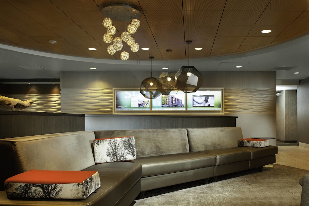 SpringHill Suites Cincinnati North Forest Park - photo 4