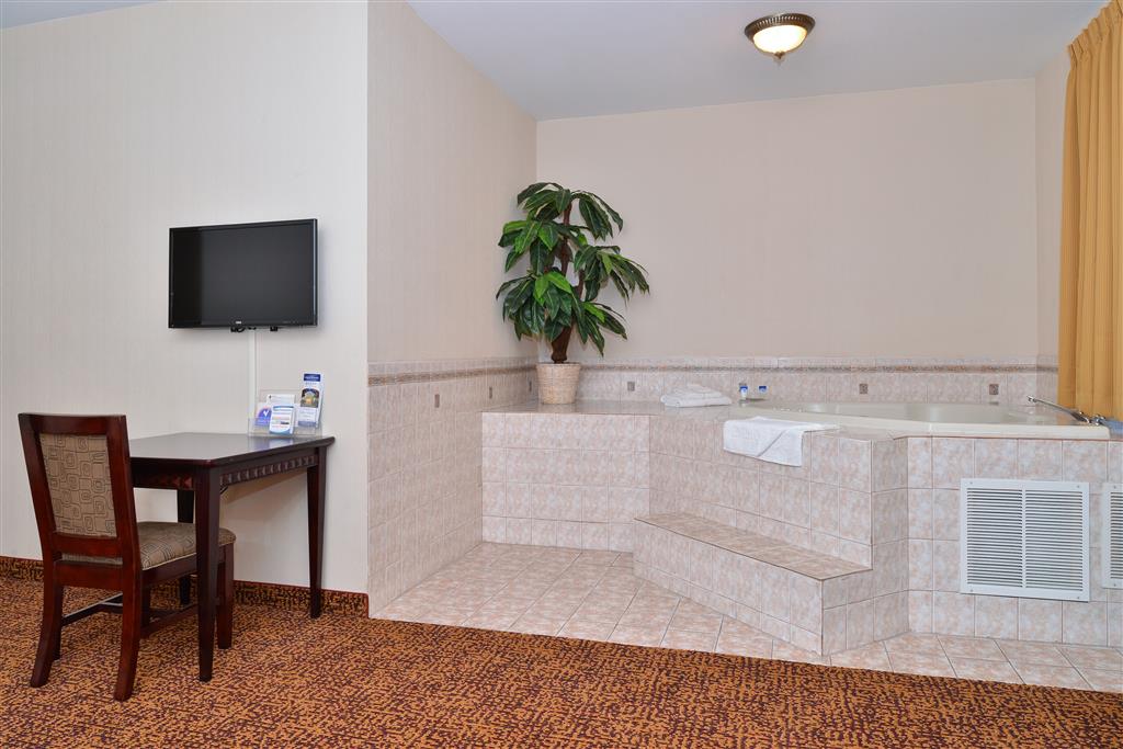 Americas Best Value Inn Westmorland - photo 10