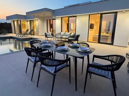 Sunny&calmhouse in Bar, Montenegro