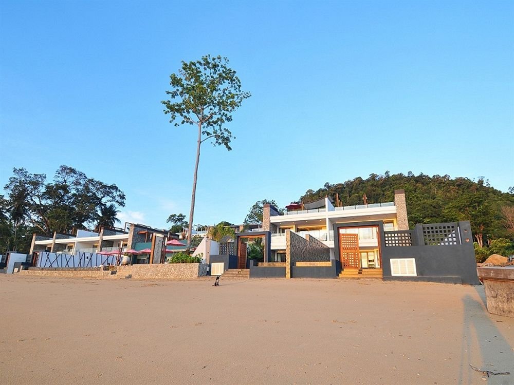 BYG Grand Sea View @ Siray Beach - carbon neutral hotel in Ratsada